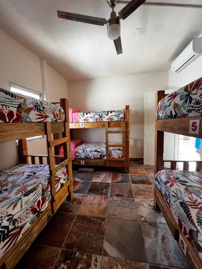 Hostal Бусериас Экстерьер фото