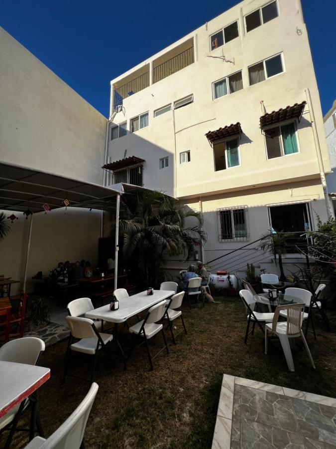 Hostal Бусериас Экстерьер фото