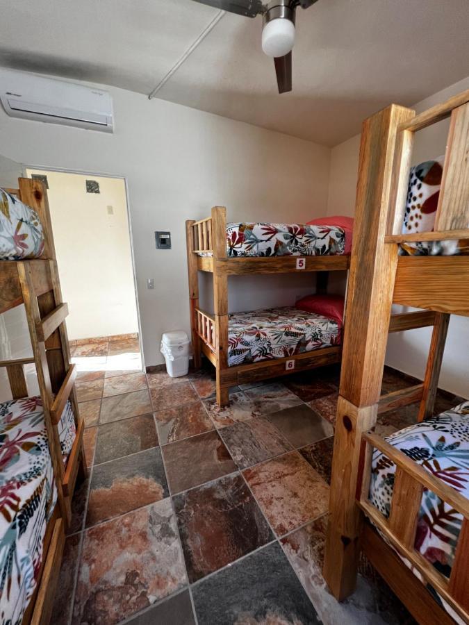 Hostal Бусериас Экстерьер фото