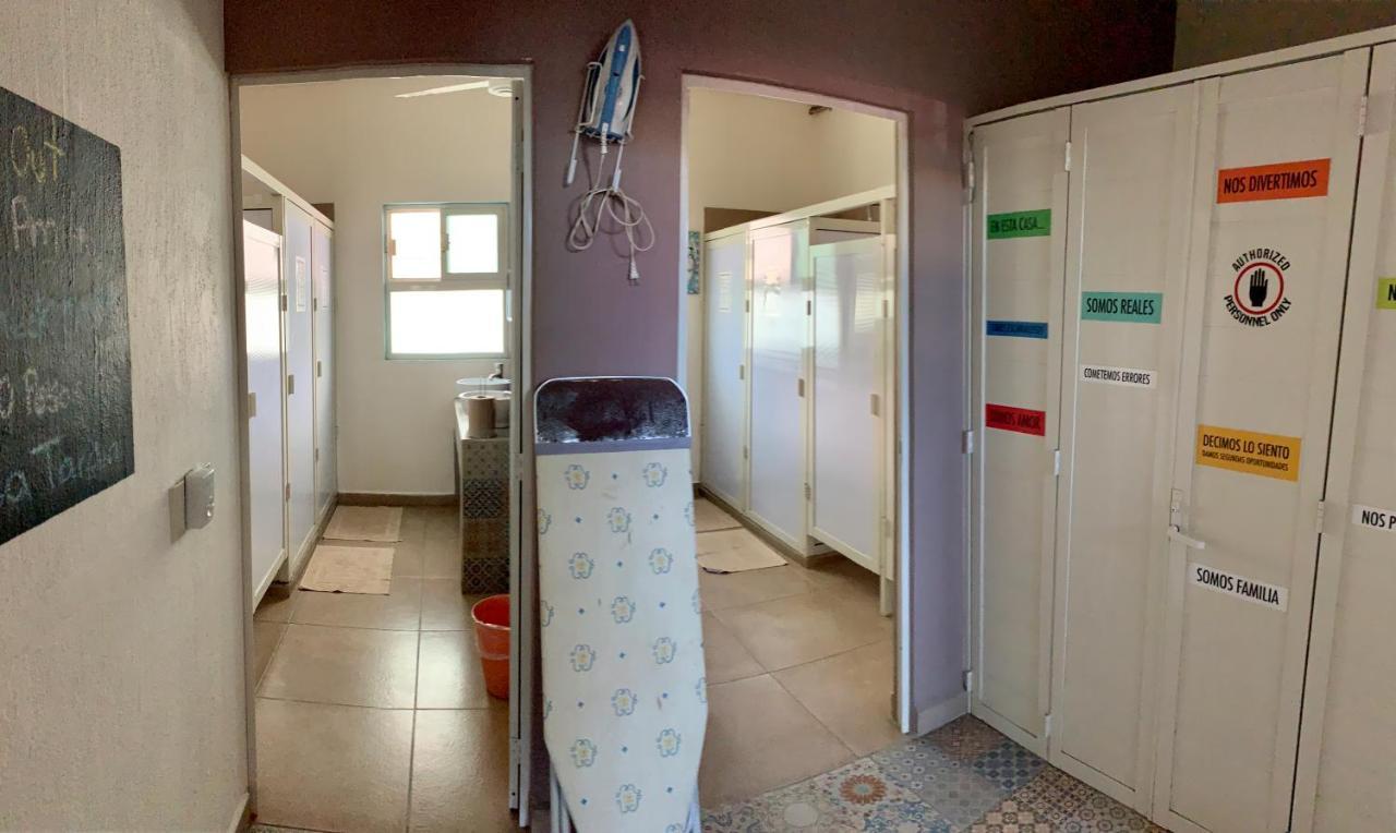 Hostal Бусериас Экстерьер фото